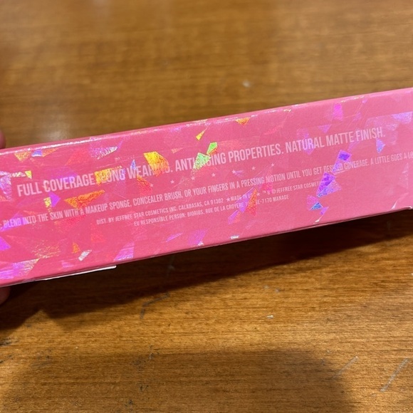 Magic star full coverage Jeffree star C13.5 Medium skin golden liquid cover up - Picture 5 of 5